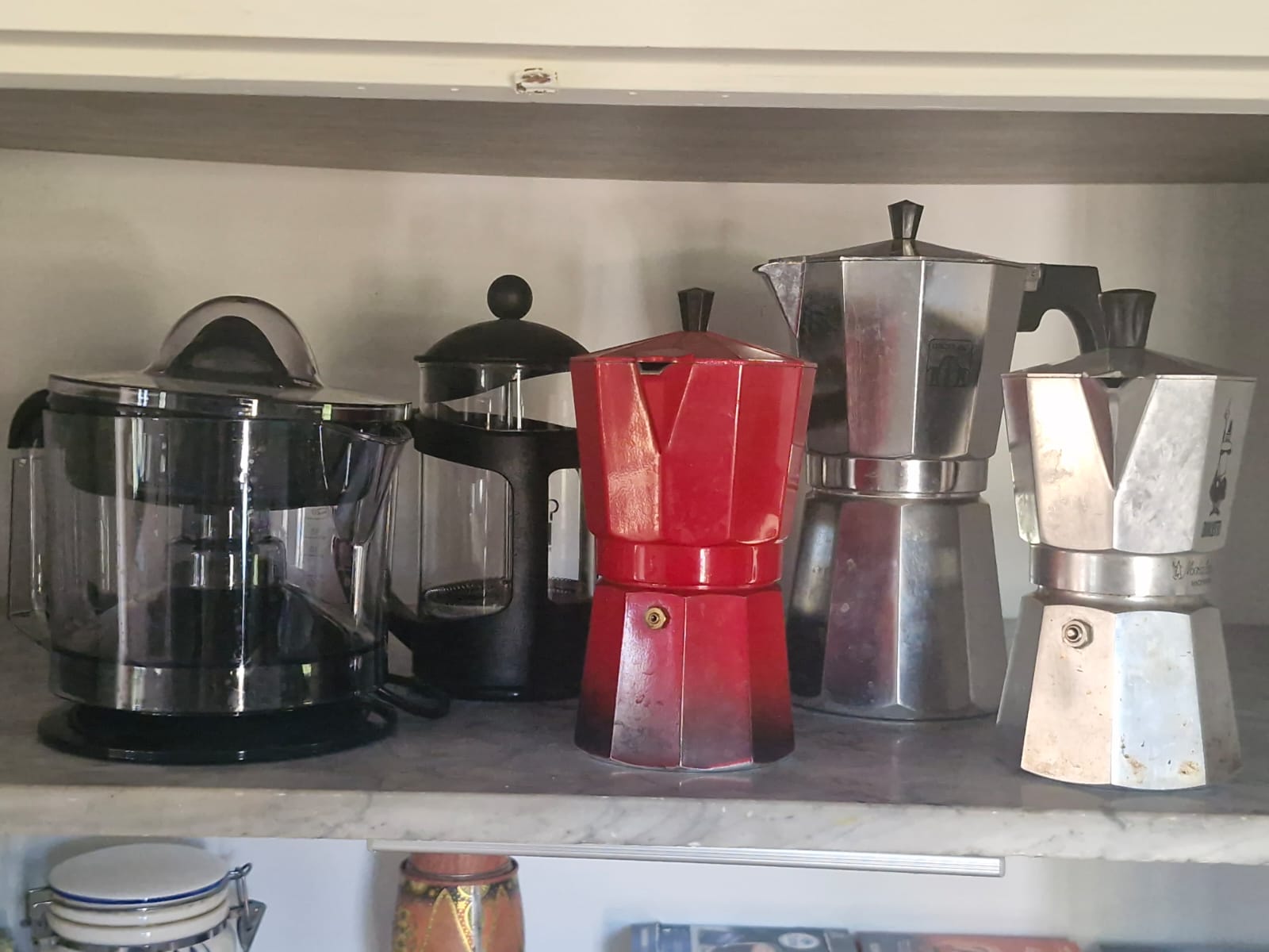 Moka pots and coffee makers