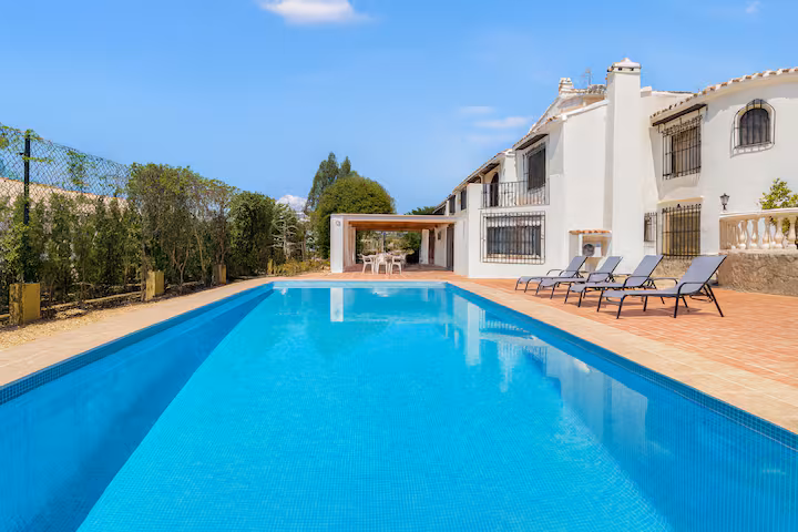 Private pool