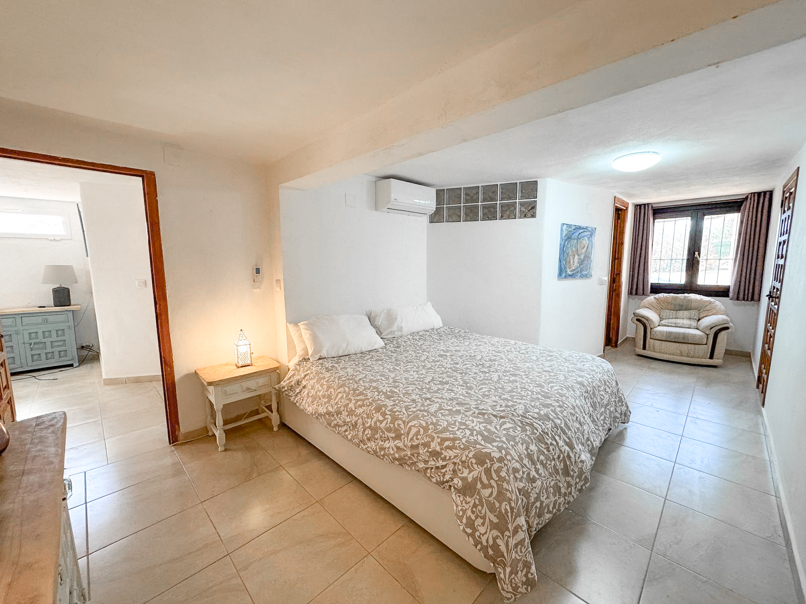 Suite 8 — ground floor double bedroom